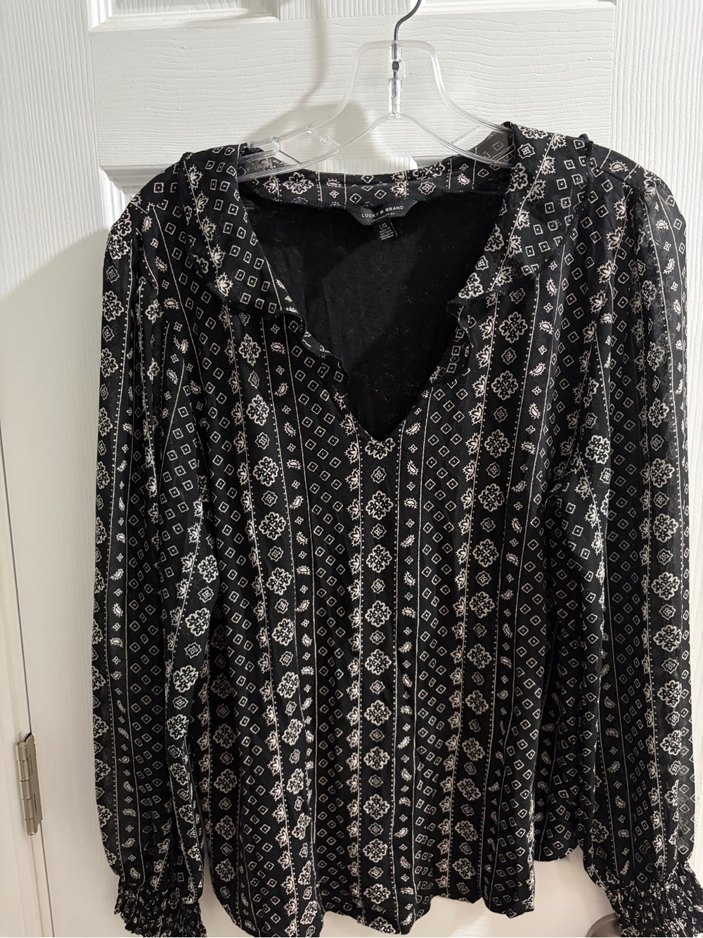 Lucky Brand Black Printed V-Neck Top